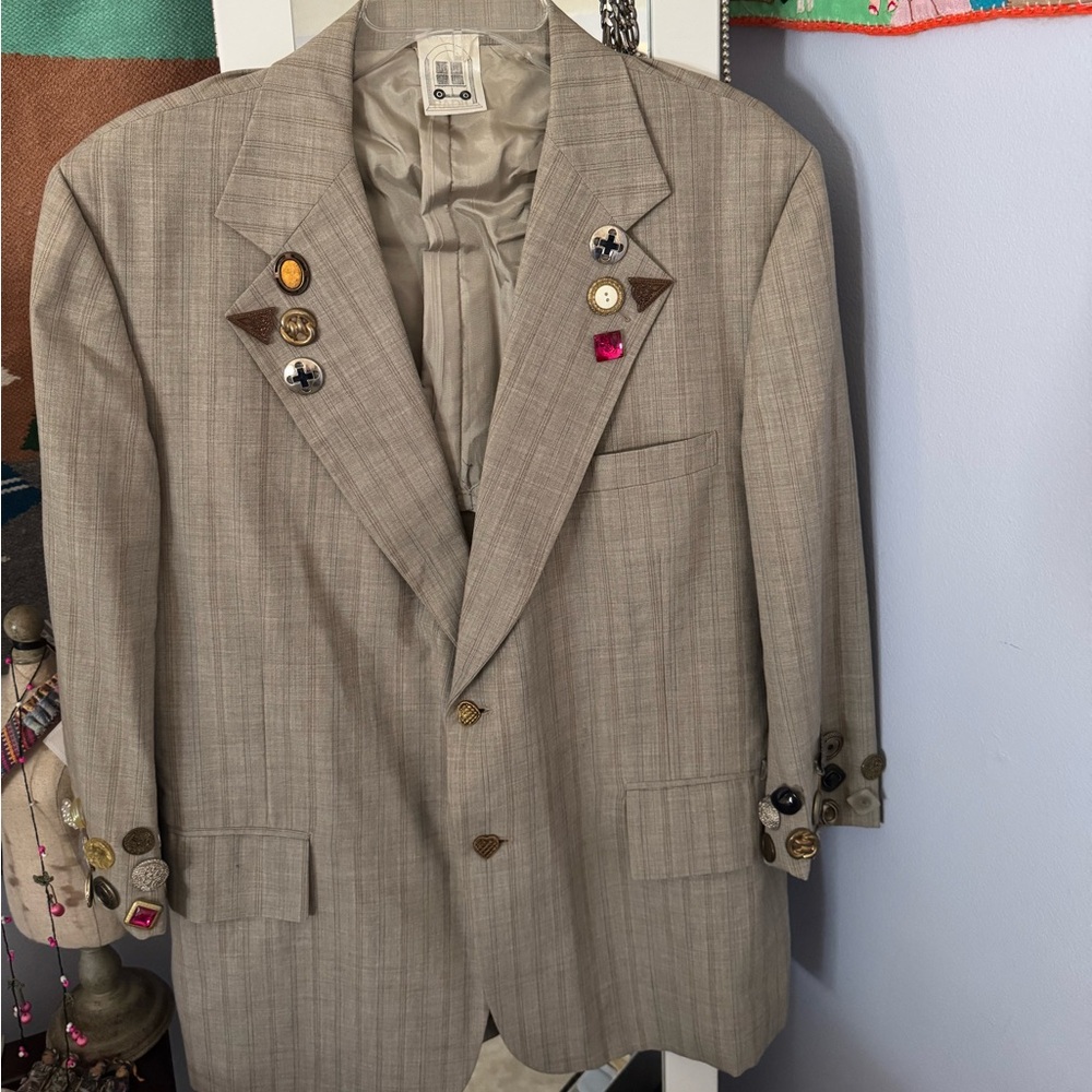 Beautiful rework men’s jacket one size fits most wool rayon. - Picture 2 of 10